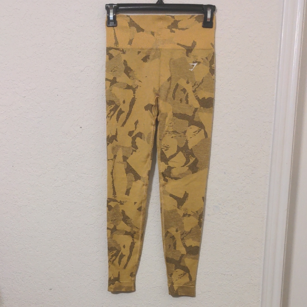 Gymshark Girls Gold & Grey Camouflage Scrunch Butt Workout Leggings Size S